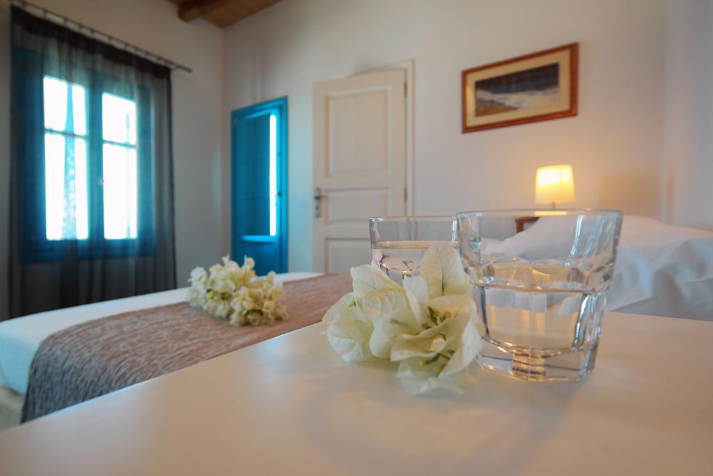 Miramare Hotel Folégandros Стая снимка